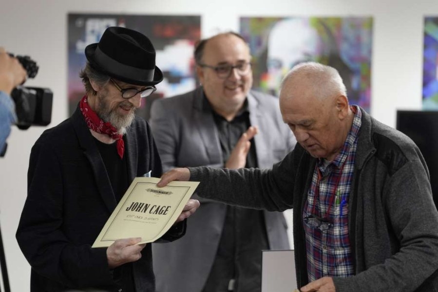 Semezdinu Mehmedinoviću dodijeljena Godišnja nagrada Društva pisaca za roman 'Mali roman o tišini'