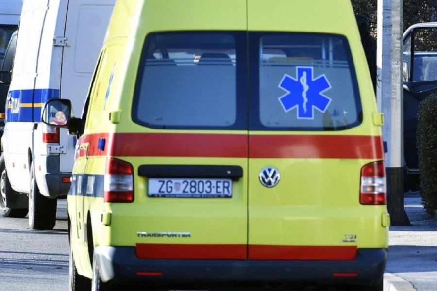 'SMIJAO SE I JEO KROFNU, A ONDA JE POPLAVIO I SRUŠIO SE': Detalji stravične tragedije u Velikoj Gorici - Učenik se ugušio na velikom odmoru pred drugarima