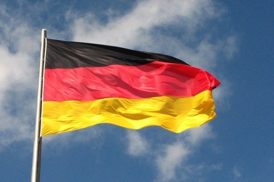 DRAMATIČAN ZAOKRET: Njemačka na prekretnici, industrijski pad pokušava pretvoriti u...