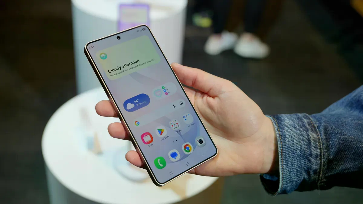 Samsung bi mogao koristiti kineske ekrane za Galaxy S27