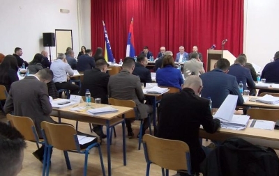 Kupuju zgradu ili izvlače novac iz budžeta za izbore