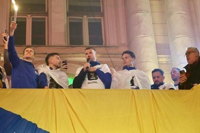 Objava Džeke na Facebooku: Idemo dalje, velike stvari su pred nama 💙💛