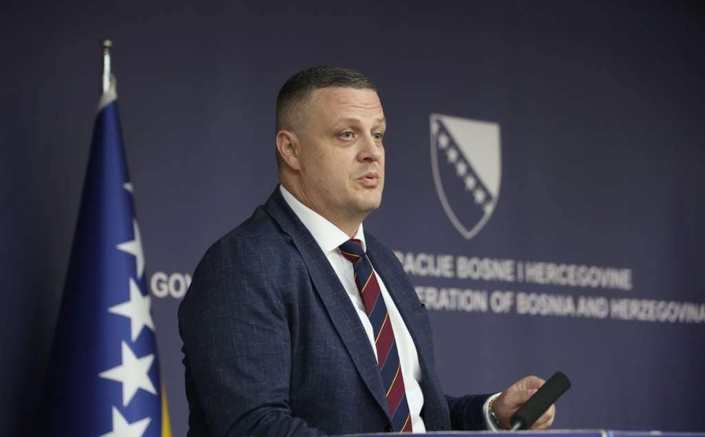Mijatović odgovorio Vukanoviću: Iskreno ljudski te žalim, nema razlike između Dodika i tebe