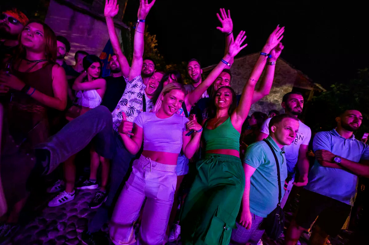 Muzički ugođaj u sedmici Red Bull Cliff Divinga: Koncert Mostar Sevdah Reuniona i nastupi na 4 lokacije
