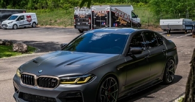 Sve spremno za modifikaciju Manhart BMW M5 modela