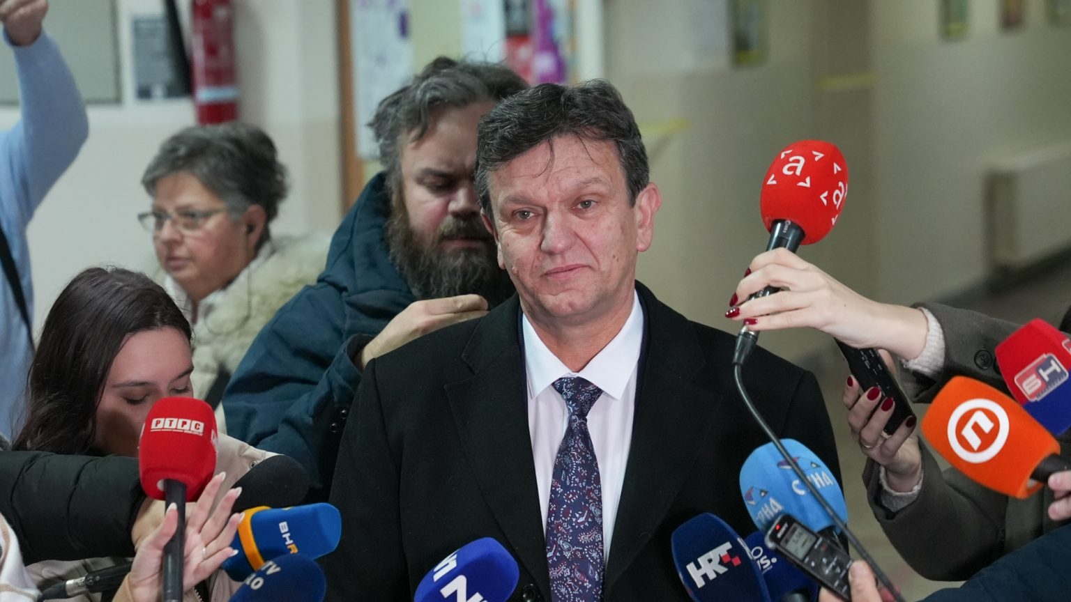 Blanuša udario na vlast: „Uzmu 35 feniga, vrate 10 i kažu da pomažu“