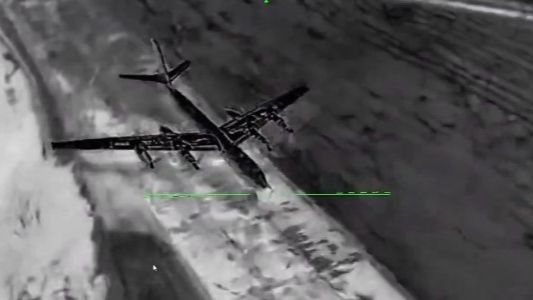 Ukrajinci objavili snimku udara: "Uništili smo dva aviona Tu-142 i raketni sistem"