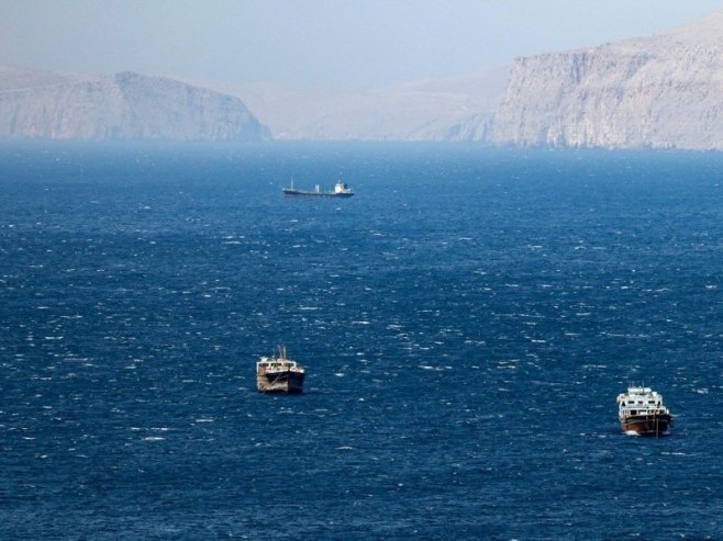 Teheran: Ormuz neće ostati otvoren ako SAD nastave blokadu