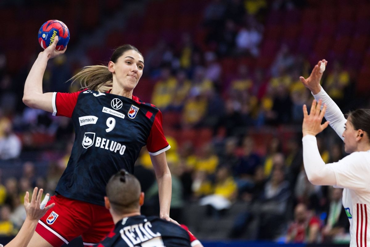 Realnost ili mašta: Ćamila Mičijević oblači dres Bosne i Hercegovine?