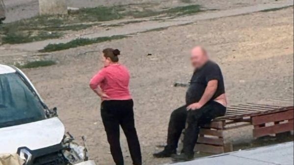 Video / Uznemirujući snimak iz Ukrajine: Ruski FPV dron progonio prodavača povrća pa ga napao eksplozivom