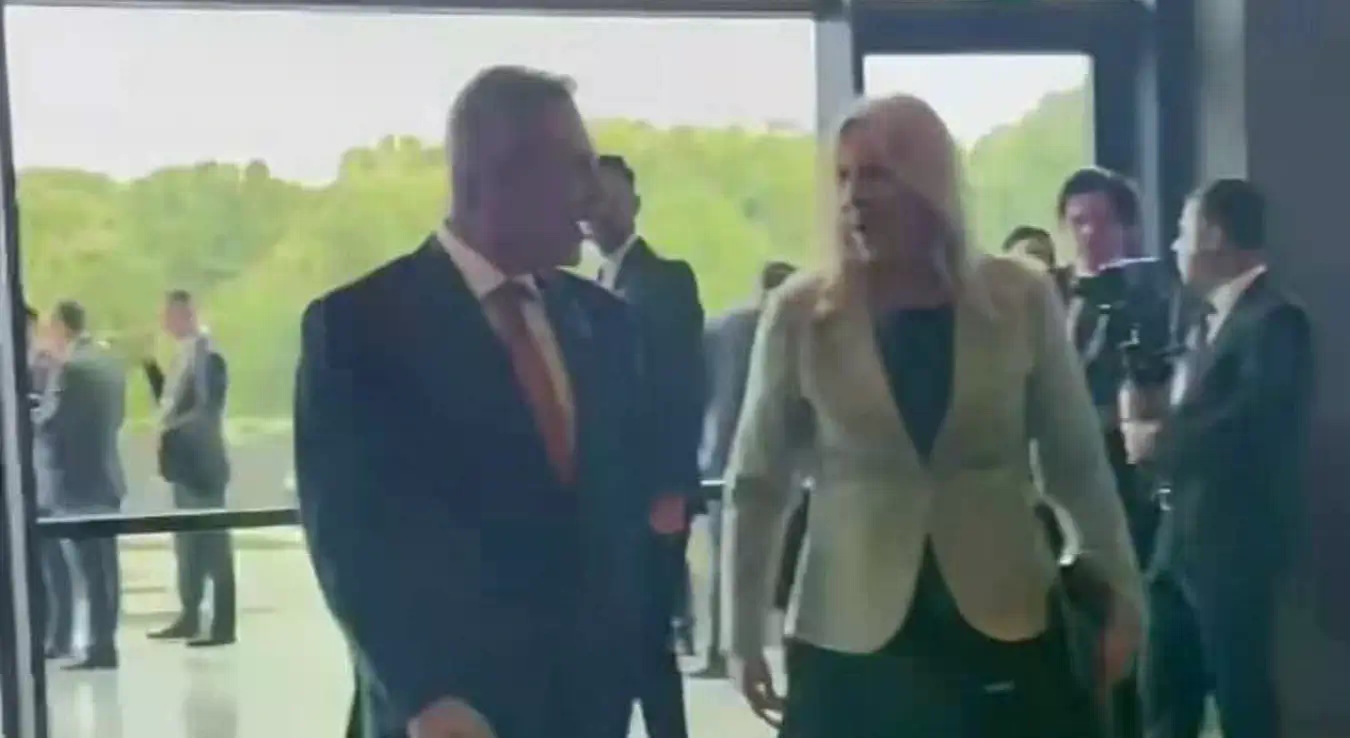 Цвијановићеву у Анталији срдачно дочекао шеф турске дипломатије