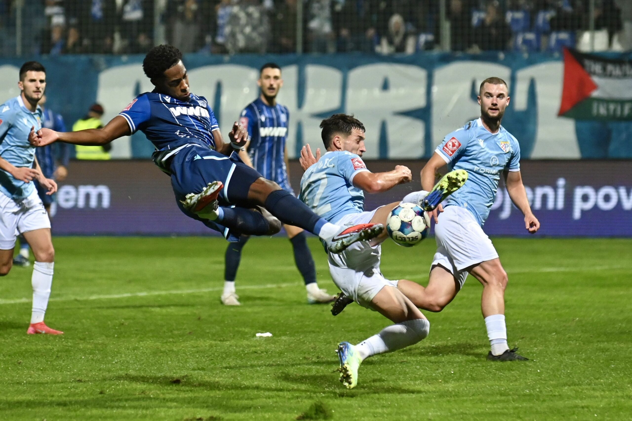 Dva različita poluvremena: Željezničar i Posušje remizirali na Grbavici