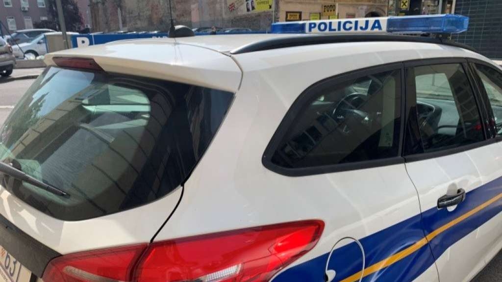 Dojave o bombama u Zagrebu: Evakuisana tri velika šoping centra