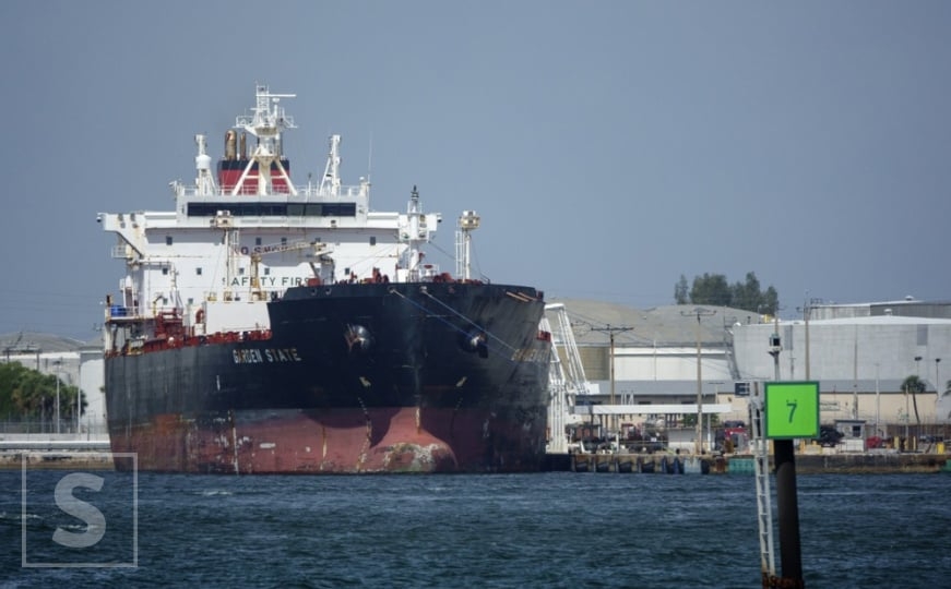 Iako su tenzije još prisutne: Prvi brodovi prošli kroz Hormuški moreuz