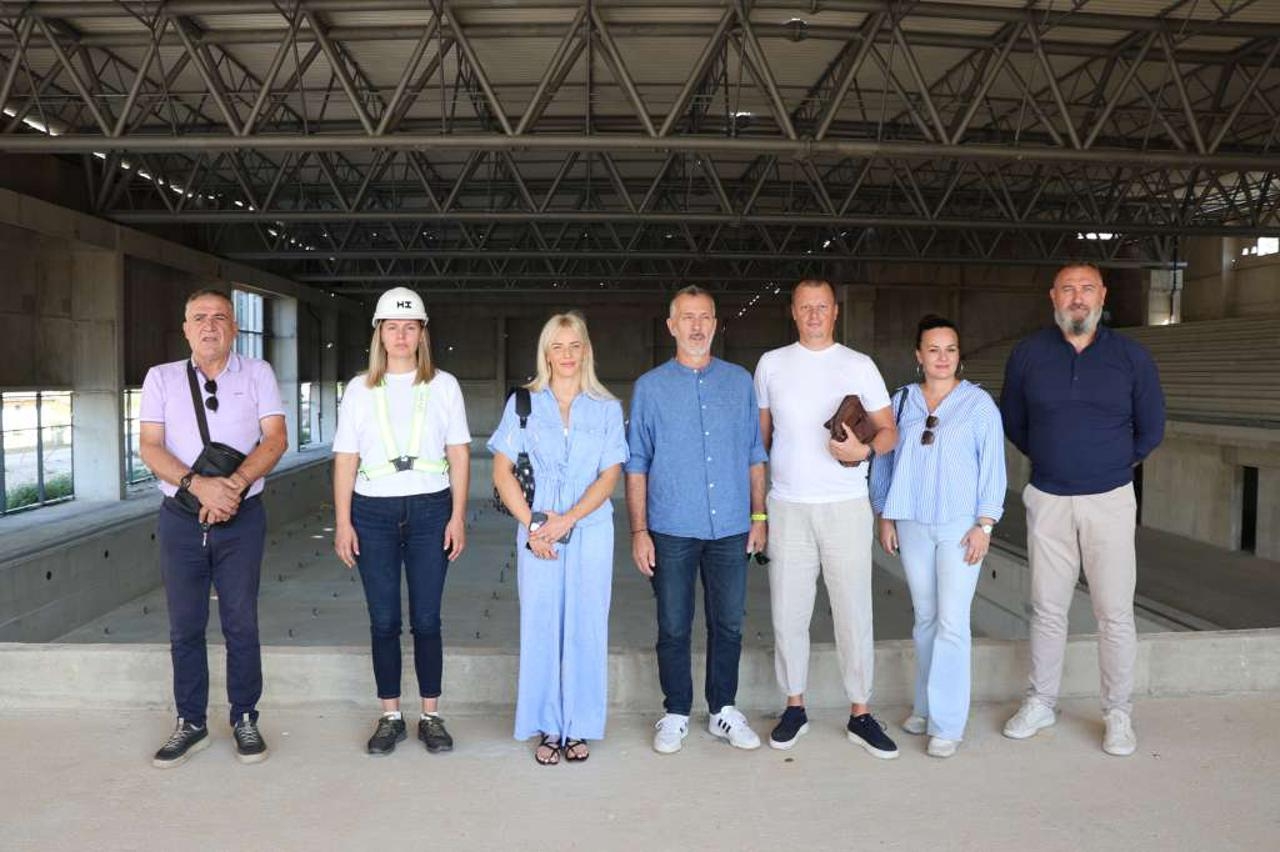VIDEO Mostarski olimpijski bazen čeka drugu fazu, početak radova neizvjestan zbog žalbenog postupka