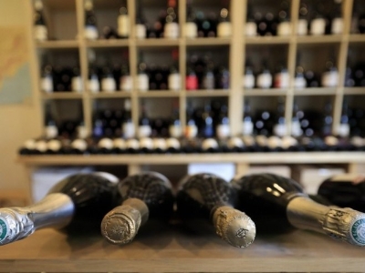 Lopovi ukrali 30.000 boca vina, vrijednih pet miliona evra