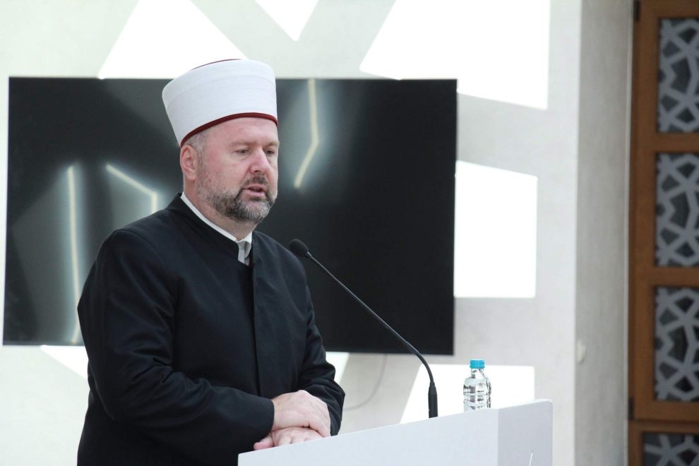 VIDEO: Muftija Dizdarević “Uvezene ideologije muslimanima su donijele više štete nego dobra, Lastavica nije sveto mjesto, nego svjedočanstvo naše historije”