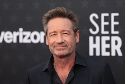 (VIDEO) Kratka suknja i plava perika: Dejvid Duhovni šokirao sve na snimanju novog filma