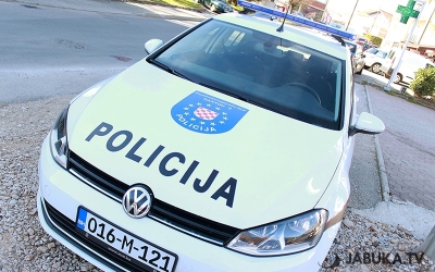 Široki Brijeg: Mladić i policajac priznali da su pretukli muškarca i spržili ga bakljom