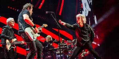 Jon Bon Jovi iznenada prekinuo koncert zbog zdravstvenih problema: Ne dobijate moje najbolje izdanje