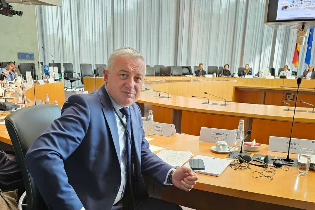 (FOTO) BORENOVIĆ NAKON POTPISIVANJA DEKLARACIJE "Evropski put i očuvanje našeg identiteta nisu suprotstavljeni ciljevi"