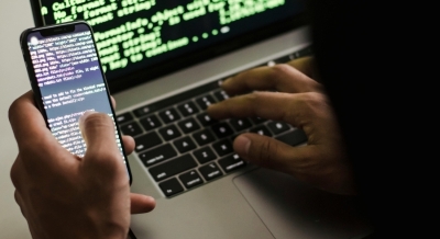 UPOZORENJE GRAĐANIMA, ŠIRI SE NOVA PREVARA: Lažne poruke o saobraćajnim kaznama, ne nasjedajte