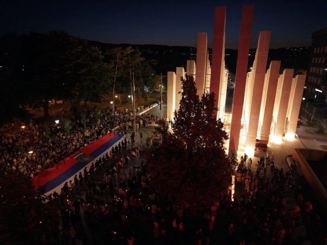 Odata počast generalu Ratku Mladiću u Banjaluci (FOTO/VIDEO)