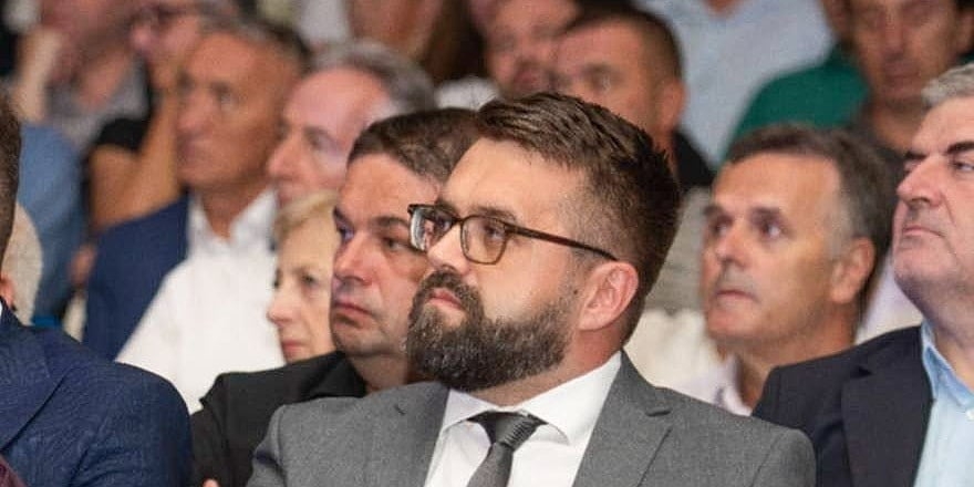 Faruk Đozić nakon smjene u Srebrenici: "Moja dužnost bila je usprotiviti se veličanju Mladića"