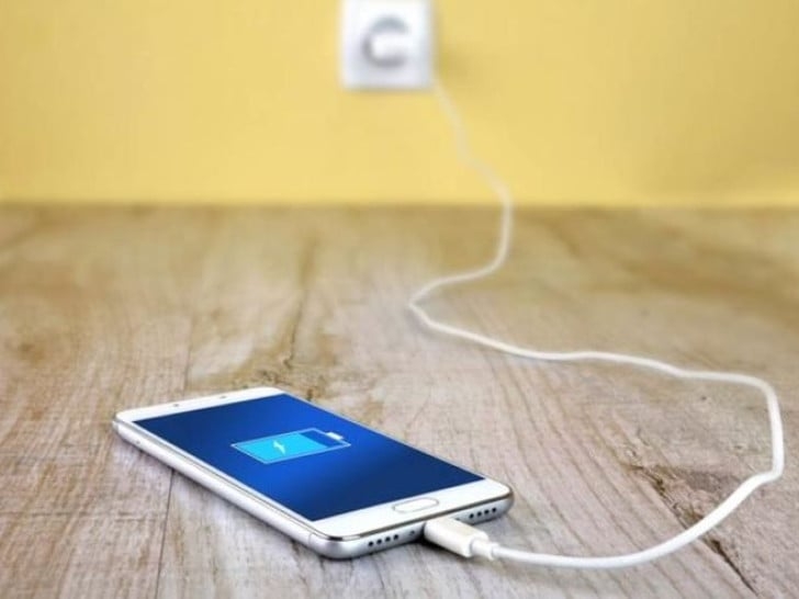 Ako vam se telefon sporo puni, nije baterija pri kraju: Evo u čemu je problem