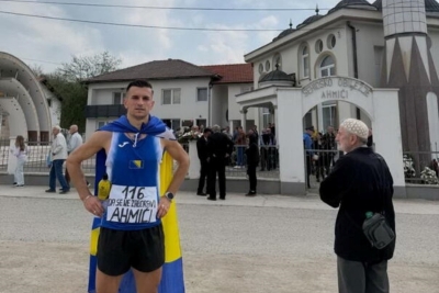 GESTA KOJA JE DIRNULA BiH: Abedin Mujezinović iz Zenice do Ahmića trčao za 116 ubijenih žrtava