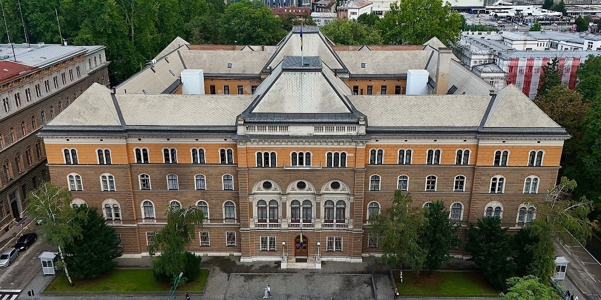 Bivši članovi Predsjedništva BiH poručili da OHR mora ostati: Rat u Ukrajini i na Bliskom istoku odvlači pažnju s Balkana