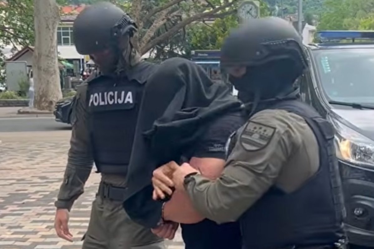Zatražen pritvor za UHAPŠENE POLICAJCE: Osumnjičeni za zloupotrebu položaja i primanje dara