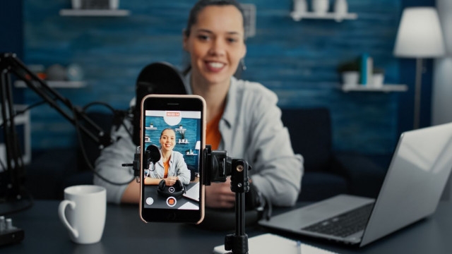 Kako postati influencer i početi zarađivati od sadržaja