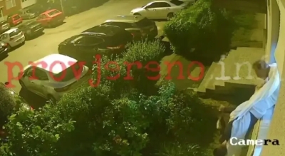 Filmski pokušaj pljačke u Banjaluci: Lopov se zapetljao u zavjesu, sa vlasnikom ispao kroz prozor (Video)