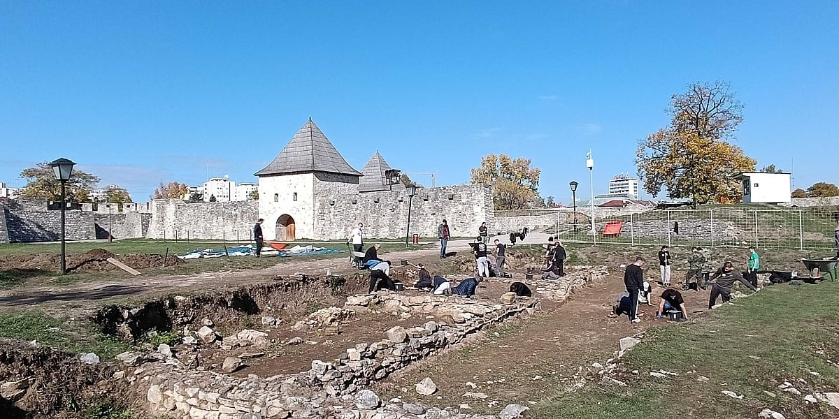 Na Kastelu se historija uči iz prve ruke: Mali arheolozi otkrivaju tajne Banje Luke