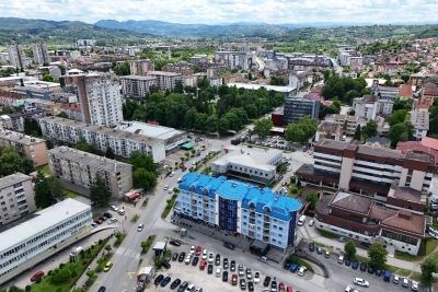 (FOTO) GRAD SLUČAJ kao bankomat: Budžet Doboja uoči izbora naglo narastao, evo na šta će vlast spiskati 50 miliona KM