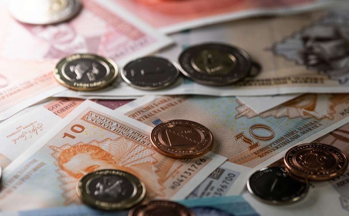 Evo koliko je iznosila prosječna neto plata u februaru, broj zaposlenih ostao na istom nivou