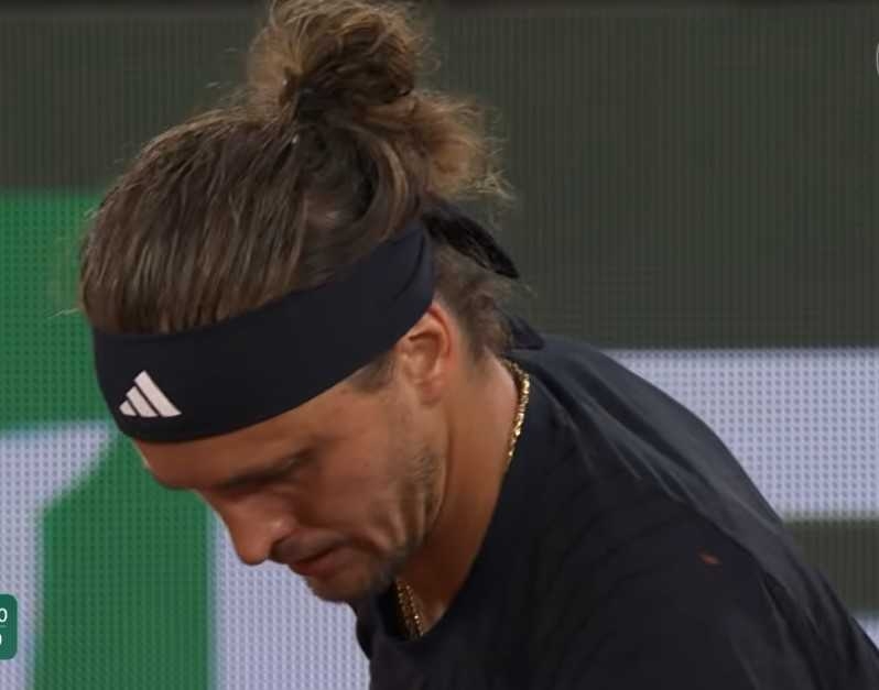 Zverev rutinski do polufinala Rolan Garosa