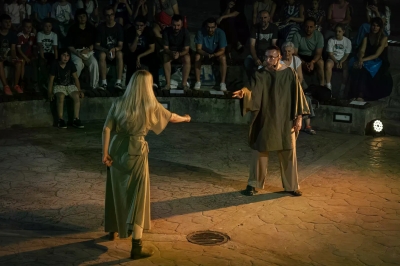 Izvođenjem performansa "Ima li poezije nakon...?" otvorena pitanja o ulozi poezije nakon velikih tragedija