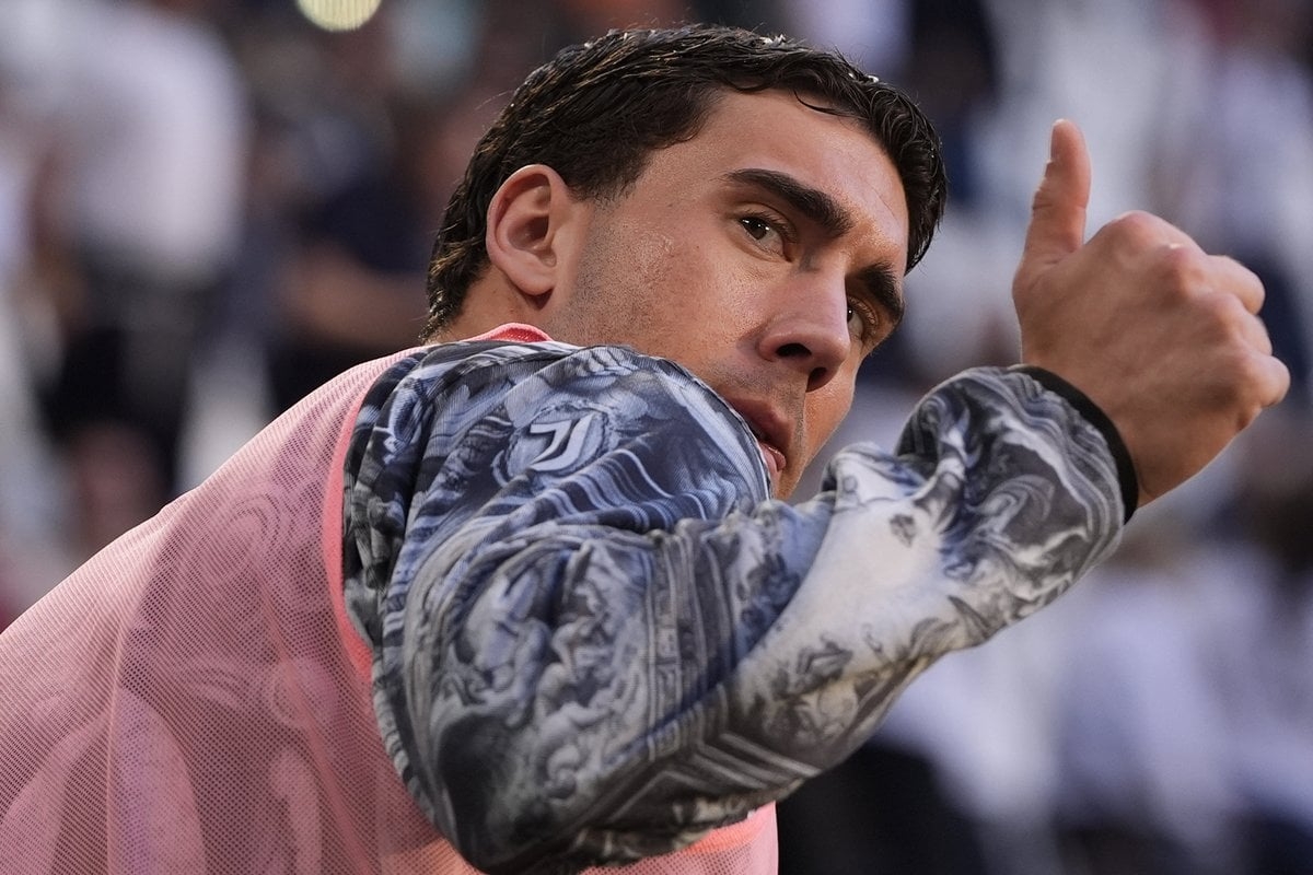 Dušan Vlahović doživljava pravi krah karijere - Tražio je 12 miliona...