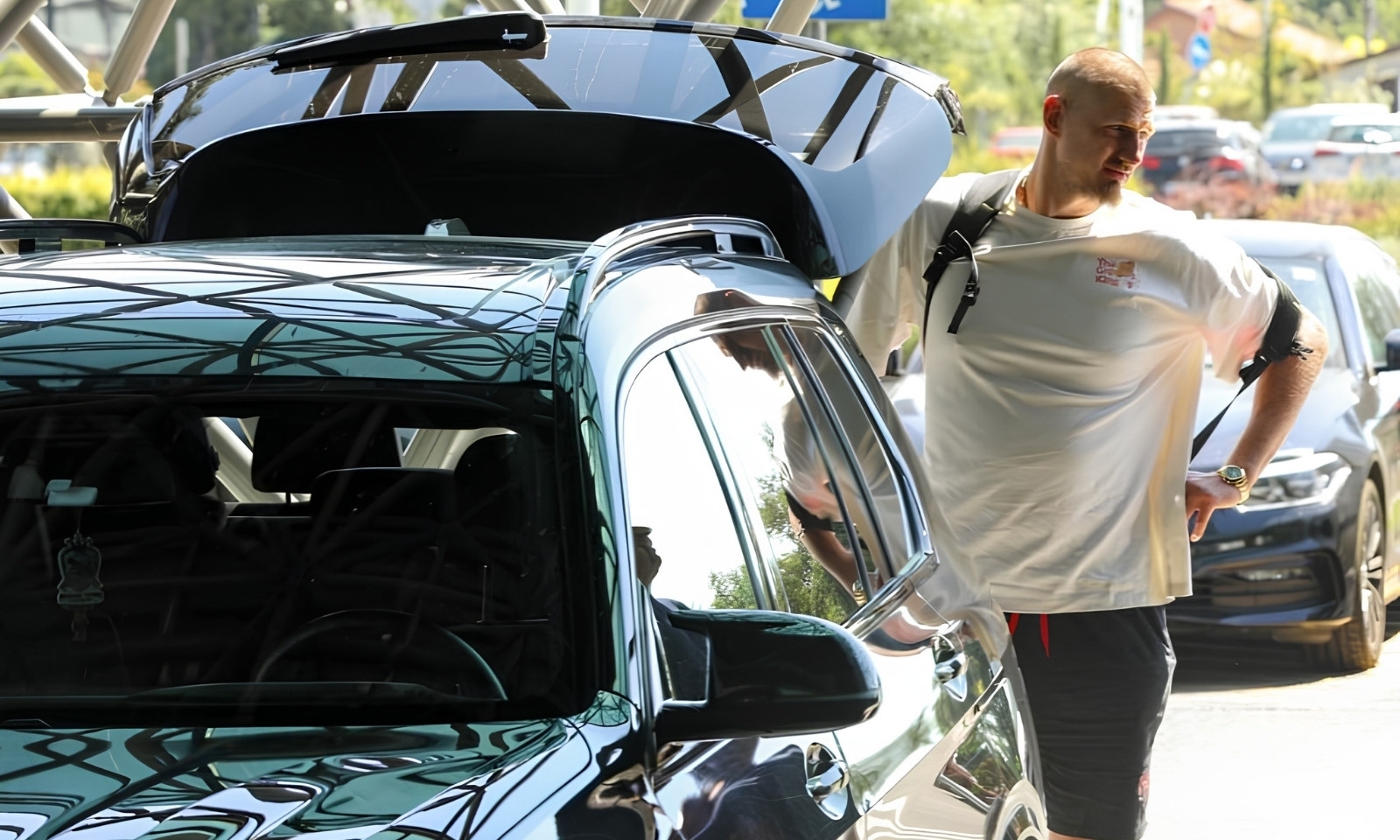 Nikola Jokić stigao među reprezentativce: Poznato koliko košta automobil kojim je došao