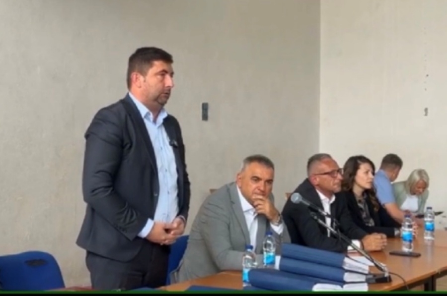 'PRODAJU MAGLU SEDAM DANA PRIJE IZBORA': Pogledajte kako je Petrović naljutio Savu Minića (VIDEO)
