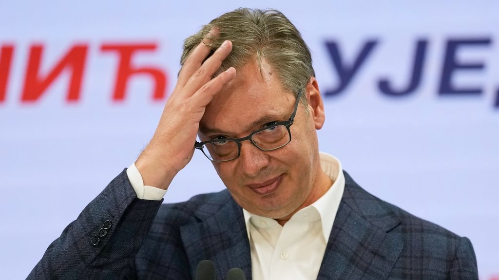 Zbog podrške Vučiću traže protjerivanje poznatog fudbalera iz Srbije u BiH: Njega preko Drine odmah