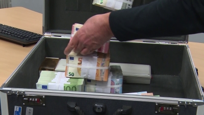 Vlada ne mari za kritike i ide na berzu po novih 50 miliona KM