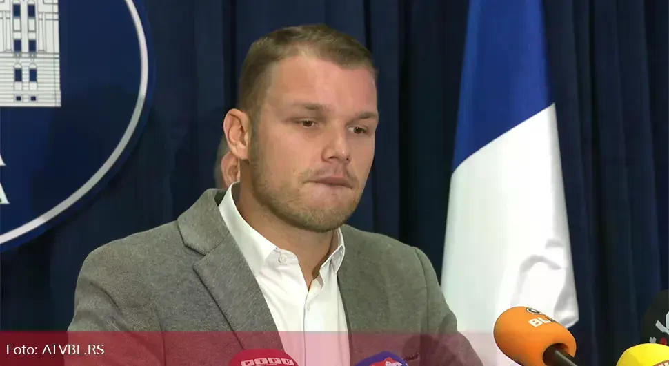 Превозници још увијек чекају одговор Града док Станивуковић на своју руку нуди "рјешења"