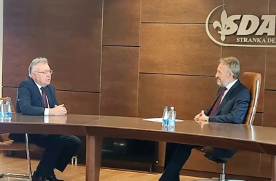 Razgovarali o Dodiku: Sastali se Izetbegović i Kalabuhov