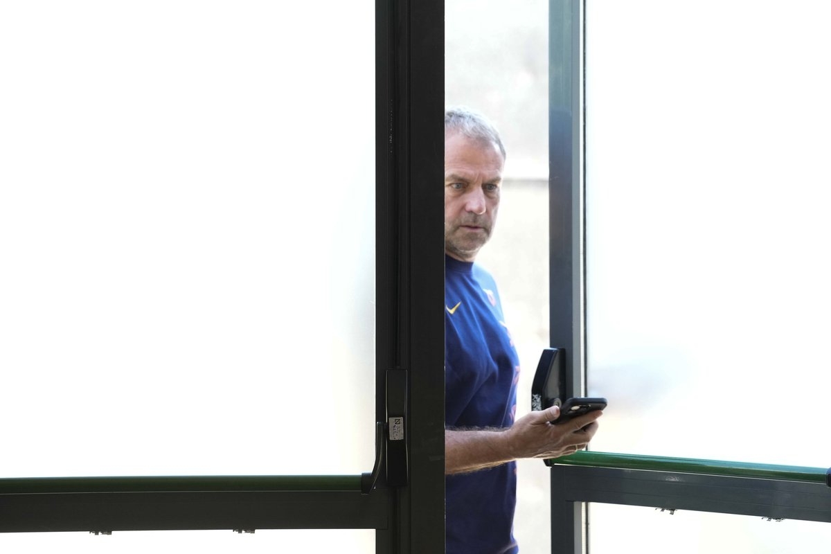 Kakav preokret u Barceloni: Flick je svoje rekao, Alvarezu neće biti dobro