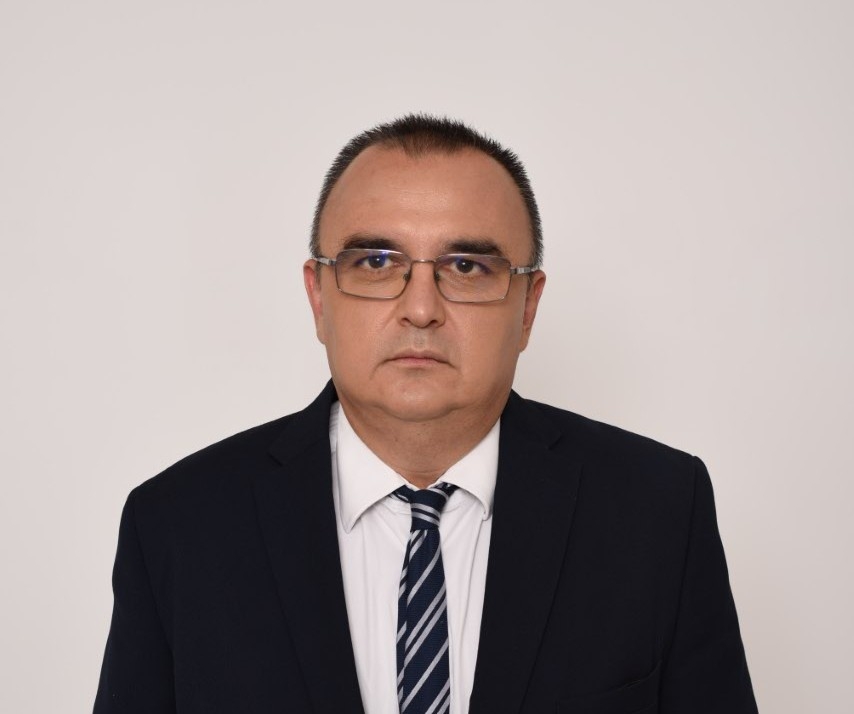 Prvo koke, sada ovce: Predizborni pokloni SNSD-a