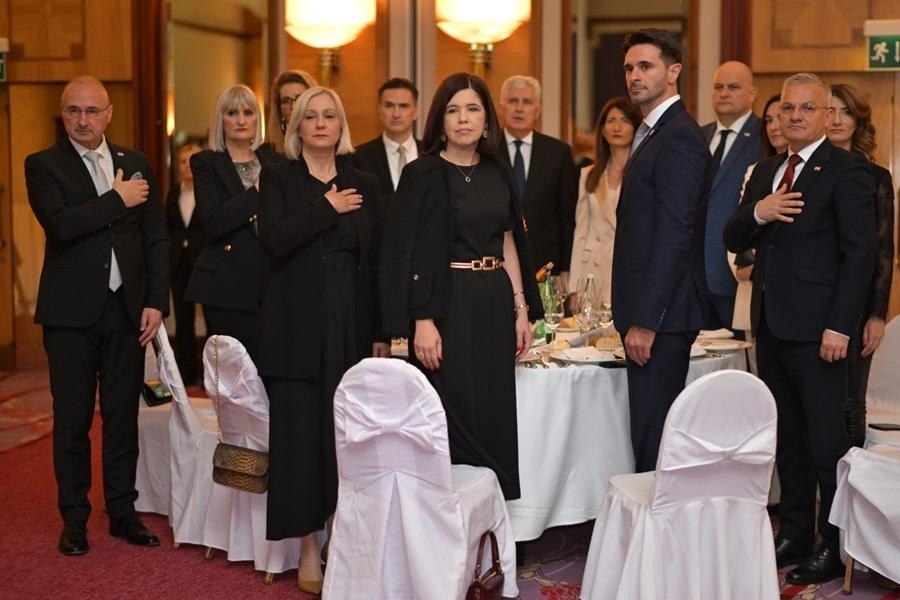 GRLIĆ RADMAN NA VEČERI MOSTARACA U ZAGREBU: 'Bez obzira na granice, koje su više u našim glavama, mi smo...'