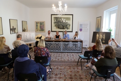 BAN KULIN DOBIJA SPOMENIK U SARAJEVU: 'Napraviti trajni spomenik i bosanskom jeziku i pisanoj tradiciji'